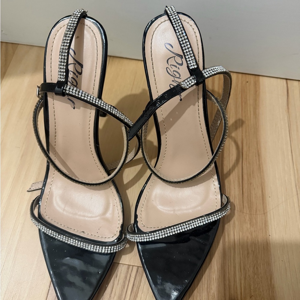 Black patent Sz 41 leather strappy heels with rhinestone details #glamour